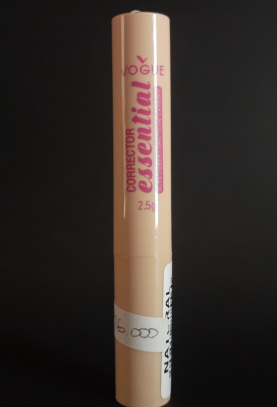 ✨ Corrector Essential de Vogue ✨